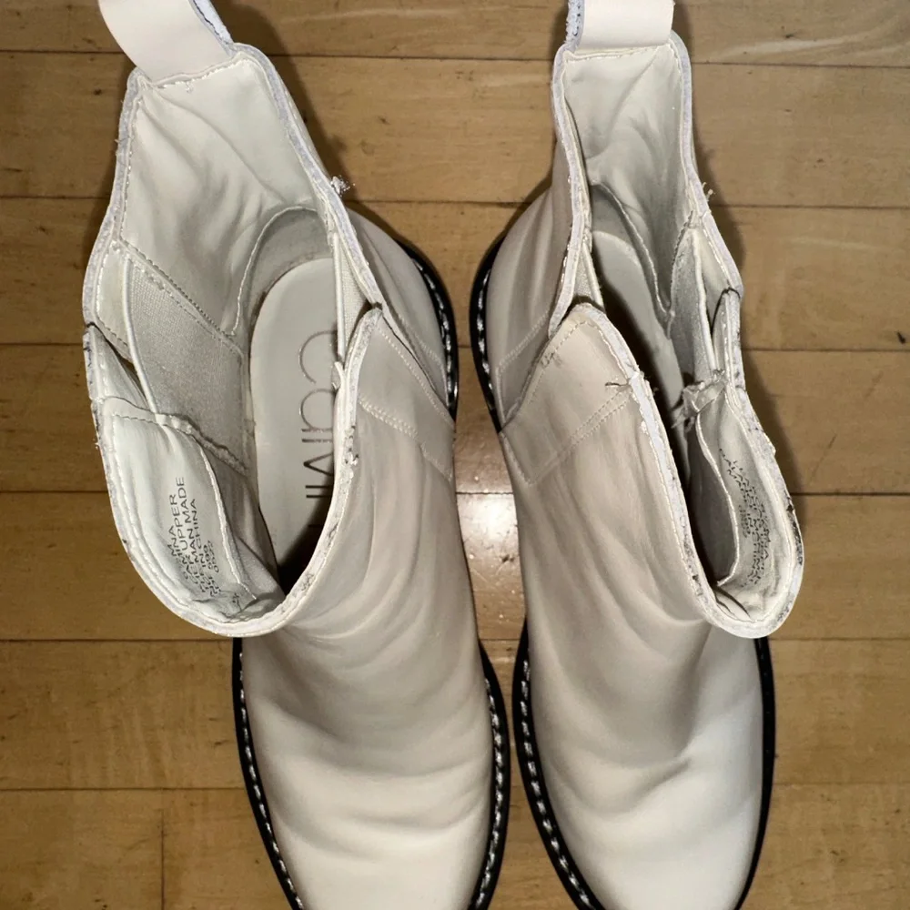 Like New Calvin Klein Amina Chelsea lug sole boot, 6.5, GD1111 - Picture 9 of 10